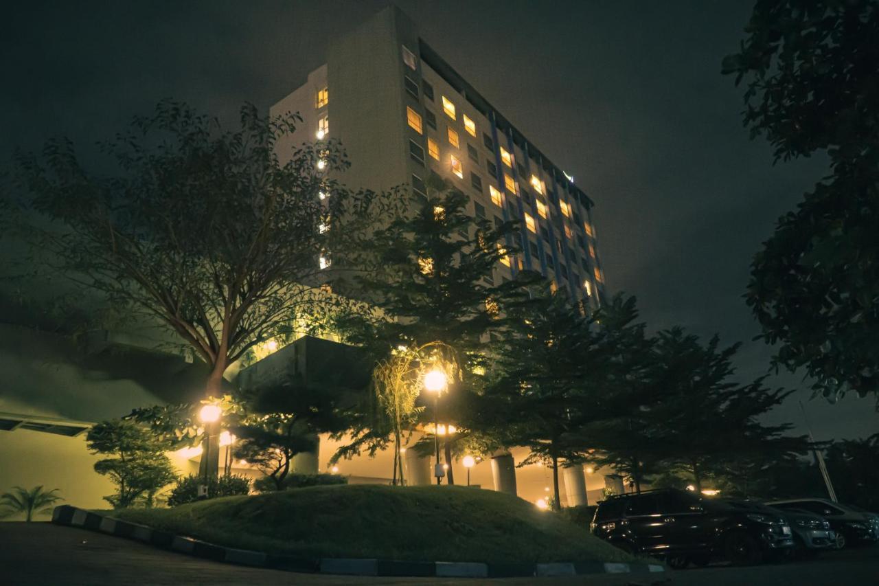 Hotel Primebiz Cikarang Exteriér fotografie